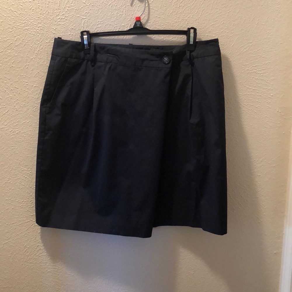 Black banana republic skirt